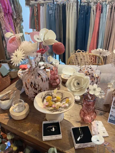 Fleurs alex hackett ( De 6€ à 46€ )