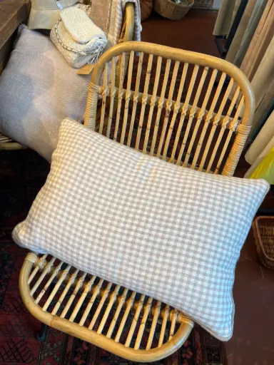 Grand coussin Haomy Rose et blanc 