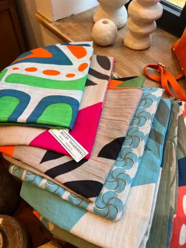 Foulards "Les belles vagabondes" (De 38€ à 50€)